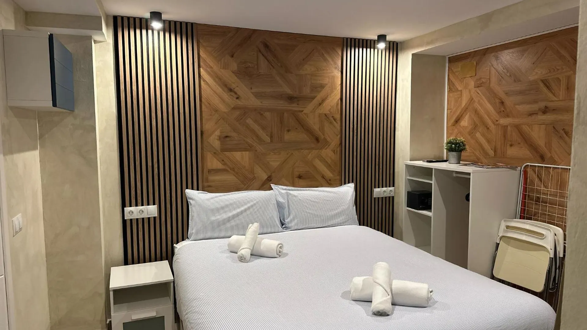 Playa Carihuela Estudio Rey El Carmen Торремолинос